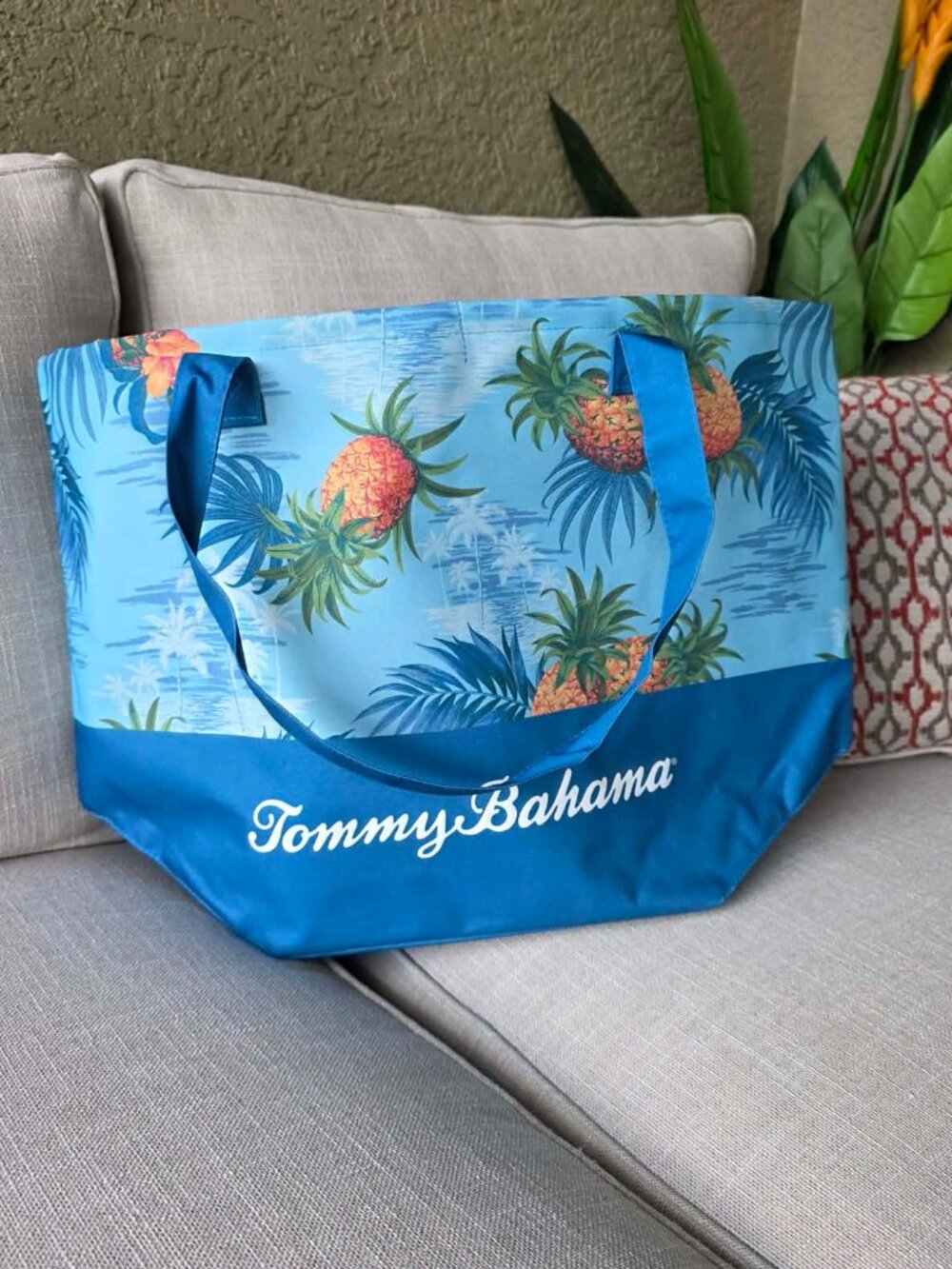 🍍 Tommy Bahama Tropical Island Pineapple Beach Tote Bag 🍍